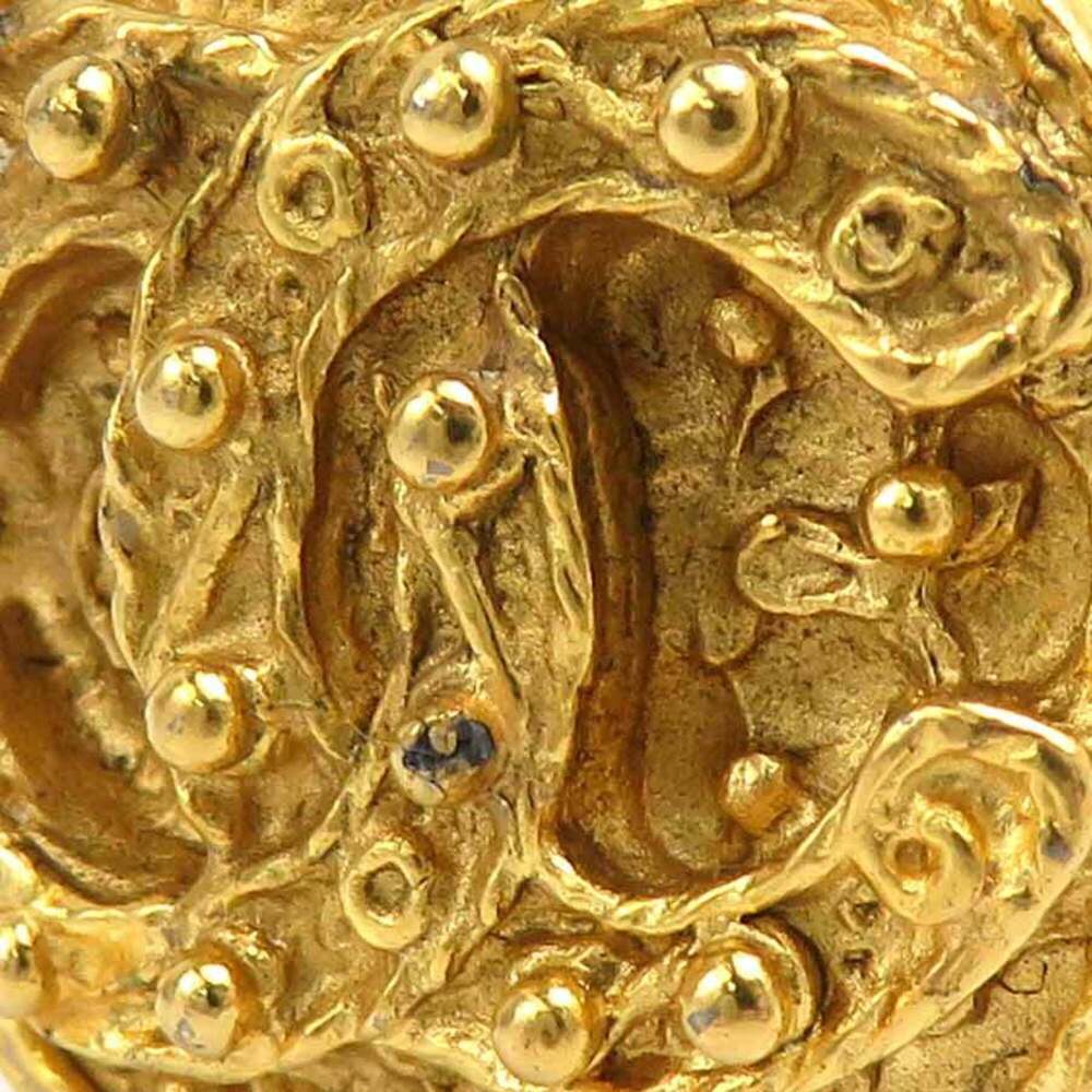 CHANEL Vintage Gold Earrings - Picture 9 of 12